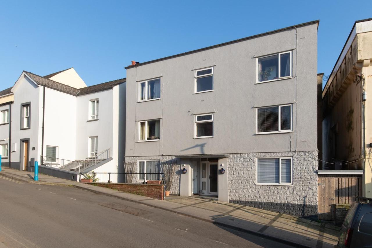 Seaward Apartment - Sea Views Village Centre Saundersfoot Exterior photo